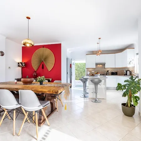 וילה Casa Da Bauhinia